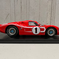 Ford Mk IV No.1 Winner 24H Le Mans 1967 - D. Gurney - A. J. Foyt - 1:18 Scale Resin Model Car - Spark