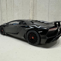 LAMBORGHINI AVENTADOR LP750-4 SV (NERO ALDEBARAN/GLOSS BLACK) 1:18 - AUTOART