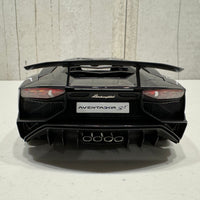 LAMBORGHINI AVENTADOR LP750-4 SV (NERO ALDEBARAN/GLOSS BLACK) 1:18 - AUTOART