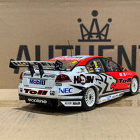 2009 Bathurst Winner Tander/Davison -- Holden Racing Team - 1:18 Scale Diecast Model