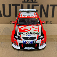 2009 Bathurst Winner Tander/Davison -- Holden Racing Team - 1:18 Scale Diecast Model