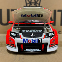 2009 Bathurst Winner Tander/Davison -- Holden Racing Team - 1:18 Scale Diecast Model