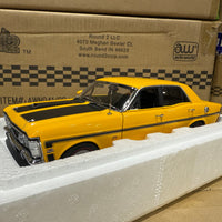 FORD XW FALCON GTHO PHASE 2 - YELLOW W/BLACK STRIPES - 1:18 SCALE DIECAST MODEL - BIANTE/AUTOART