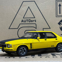 HOLDEN HX MONARO GTS SEDAN ABSINTH YELLOW - 1:18 SCALE DIECAST MODEL