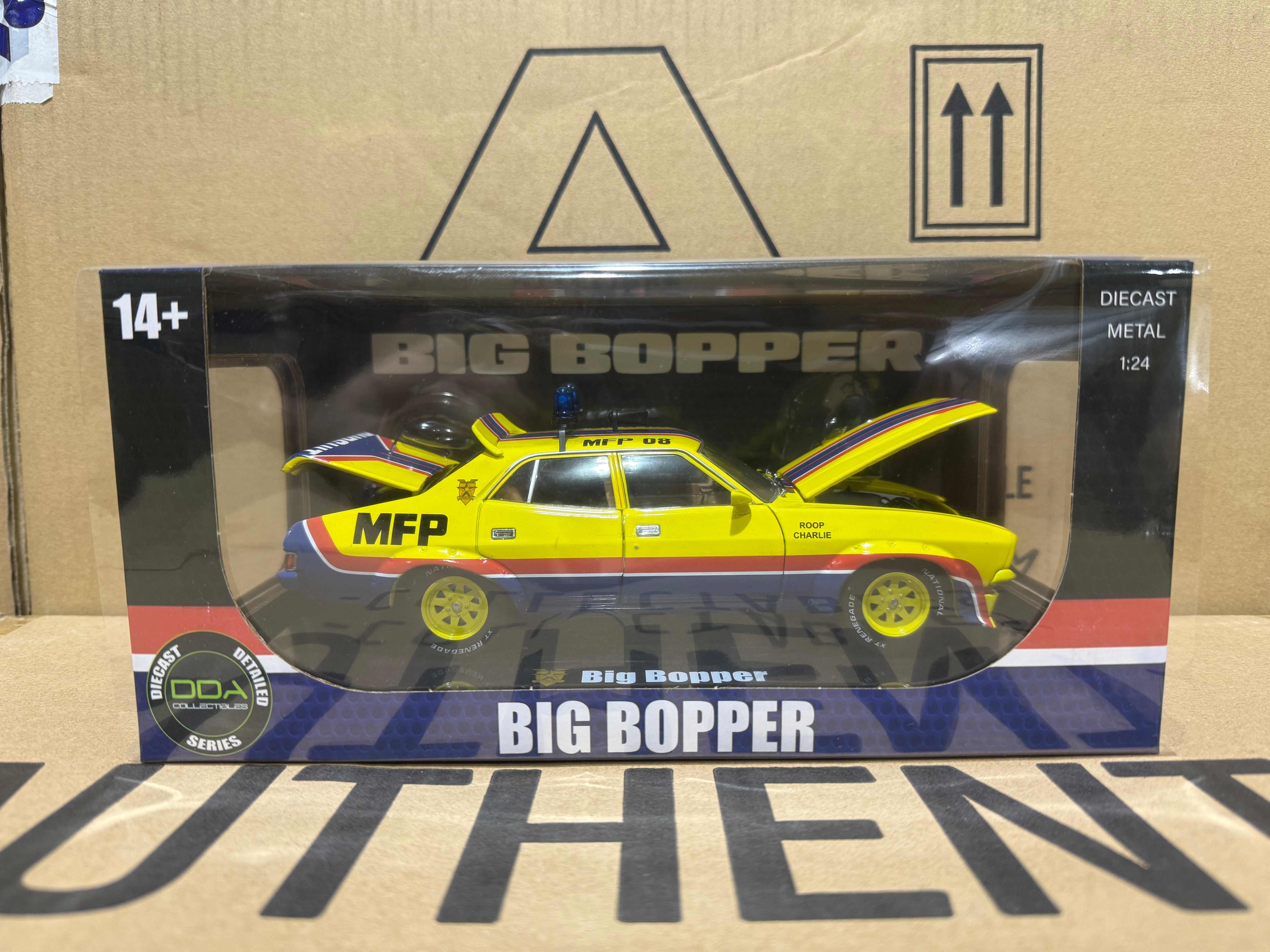 MFP BIG BOPPER FORD XB FALCON PURSUIT MAD MAX - 1:24 SCALE DIECAST MOD
