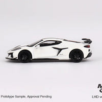 Chevrolet Corvette Z06 2023 Arctic White - 1:64 Scale Diecast - Mini GT