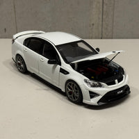 HSV Gen-F2 GTSR - 2017 - Heron - 1:18 Model Car - BIANTE