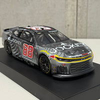SHANE VAN GISBERGEN 2025 JOCKEY NEW ZEALAND 1:24 SCALE ELITE DIECAST