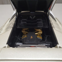 LAMBORGHINI DIABLO SE30 JOTA (BALLON WHITE/PEARL WHITE) 1:18 AUTOART