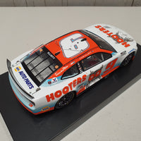 CHASE ELLIOTT 2022 HOOTERS 1:24 ELITE DIECAST