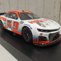CHASE ELLIOTT 2022 HOOTERS 1:24 ELITE DIECAST