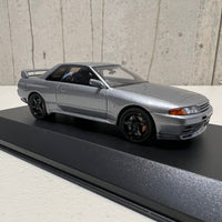 Nissan Skyline GT-R R32 NISMO Grand Touring Car (Grey) - 1:43 Scale Resin Model Car