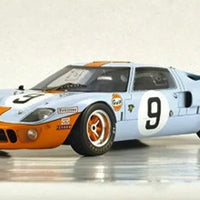 Ford GT 40 No.9 Winner 24H Le Mans 1968 - P. Rodriguez - L. Bianchi - With Acrylic Cover - 1:18 Scale Resin Model Car