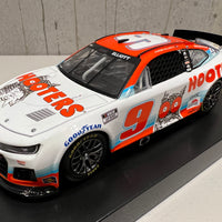 CHASE ELLIOTT 2022 HOOTERS 1:24 ARC DIECAST MODEL