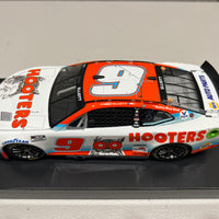 CHASE ELLIOTT 2022 HOOTERS 1:24 ARC DIECAST MODEL