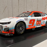 CHASE ELLIOTT 2022 HOOTERS 1:24 ARC DIECAST MODEL