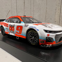 CHASE ELLIOTT 2022 HOOTERS 1:24 ARC DIECAST MODEL