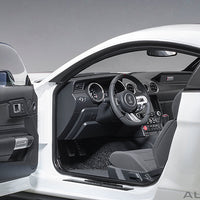 FORD SHELBY GT-350R (OXFORD WHITE W/ LIGHTNING BLUE STRIPES) 1:18 DIECAST