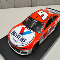 KYLE LARSON 2021 VALVOLINE NASHVILLE RACED WIN 1:24 ARC DIECAST