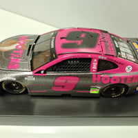 CHASE ELLIOTT 2020 HOOTERS GIVE A HOOT 1:24 GALAXY ELITE DIECAST