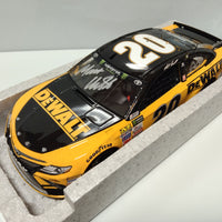 Matt Kensheth 2017 Dewalt Last Ride 1:24 Elite Diecast Autographed Race Version 1 of 100