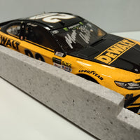 Matt Kensheth 2017 Dewalt Last Ride 1:24 Elite Diecast Autographed Race Version 1 of 100