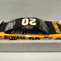 Matt Kensheth 2017 Dewalt Last Ride 1:24 Elite Diecast Autographed Race Version 1 of 100