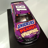 KYLE BUSCH 2021 SNICKERS PEANUT BROWNIE 1:24 ELITE DIECAST 1 OF 288