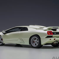 LAMBORGHINI DIABLO SE30 JOTA (BALLON WHITE/PEARL WHITE) 1:18 AUTOART