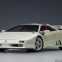 LAMBORGHINI DIABLO SE30 JOTA (BALLON WHITE/PEARL WHITE) 1:18 AUTOART
