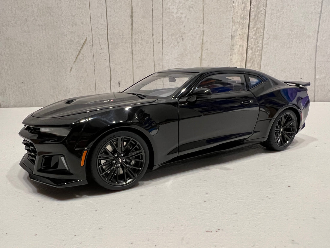 CHEVROLET CAMARO ZL1 2017 (BLACK) - 1:18 SCALE COMPOSITE MODEL - AUTOART