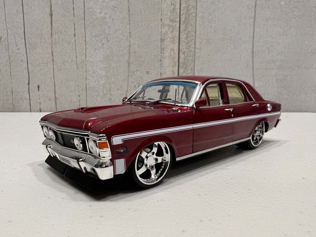 Cherry Bomb XW Custom - 1:24 Scale Diecast Model - DDA