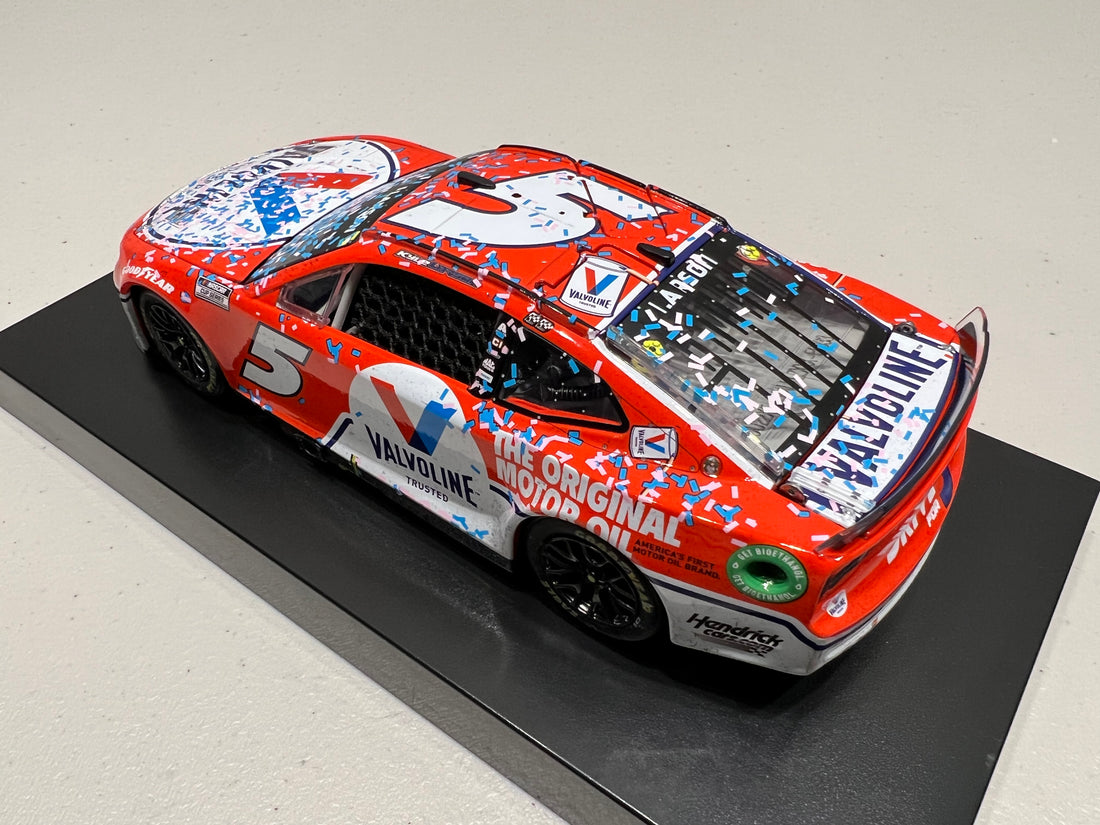 KYLE LARSON 2022 VALVOLINE HOMESTEAD RACED WIN 1:24 ELITE DIECAST