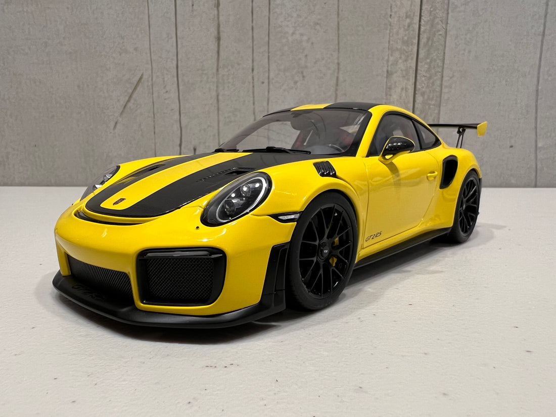 PORSCHE 911 (991.2) GT2 RS WEISSACH PACKAGE (RACING YELLOW)