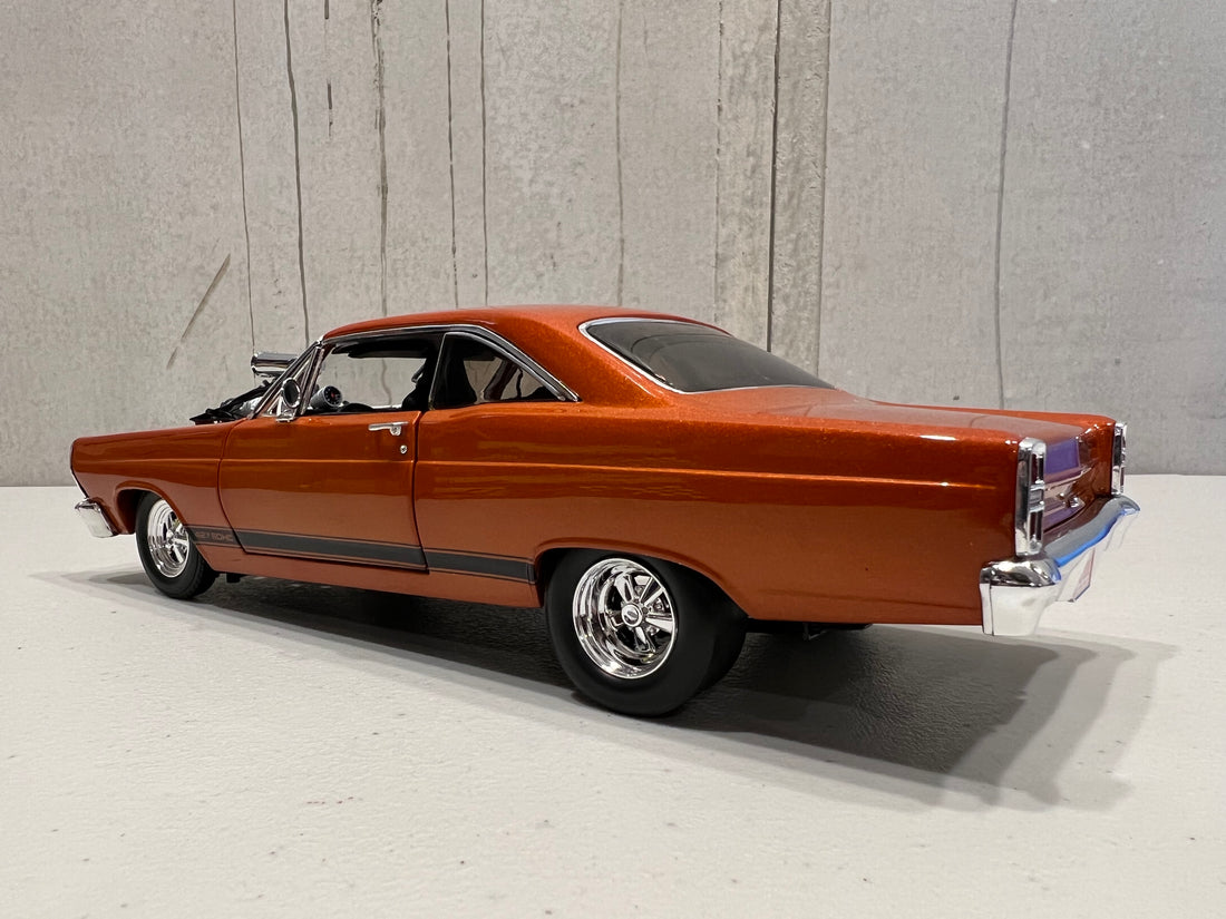 1967 FORD FAIRLANE BLOWN 427 SOHC STREET MACHINE - 1:18 SCALE DIECAST MODEL - ACME