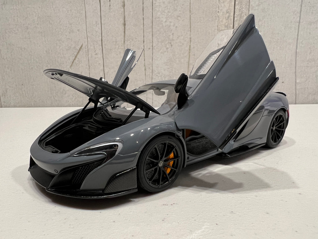 McLAREN 675LT (CHICANE GREY) 1:18 - AUTOART