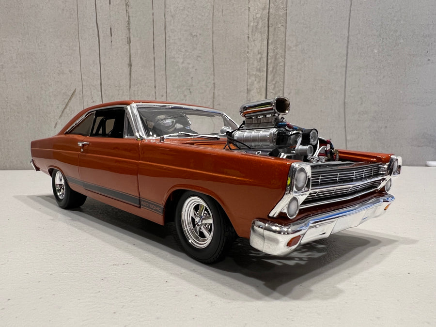 1967 FORD FAIRLANE BLOWN 427 SOHC STREET MACHINE - 1:18 SCALE DIECAST MODEL - ACME