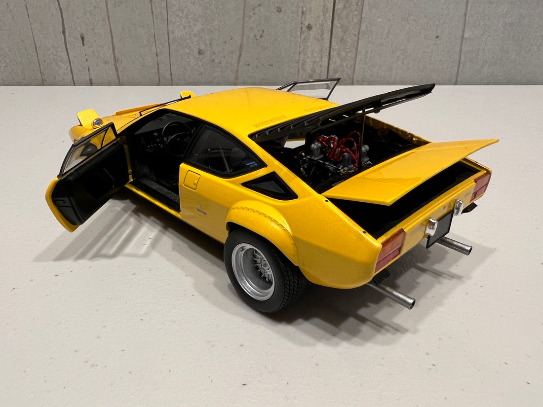 Lamborghini Urraco Rally - Yellow Pearl - 1:18 Scale Diecast Model Car - Kyosho