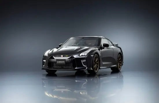 Nissan GT-R Premium Edition T-Spec (Midnight Purple) - 1:18 Scale Resin Model Car - Kyosho