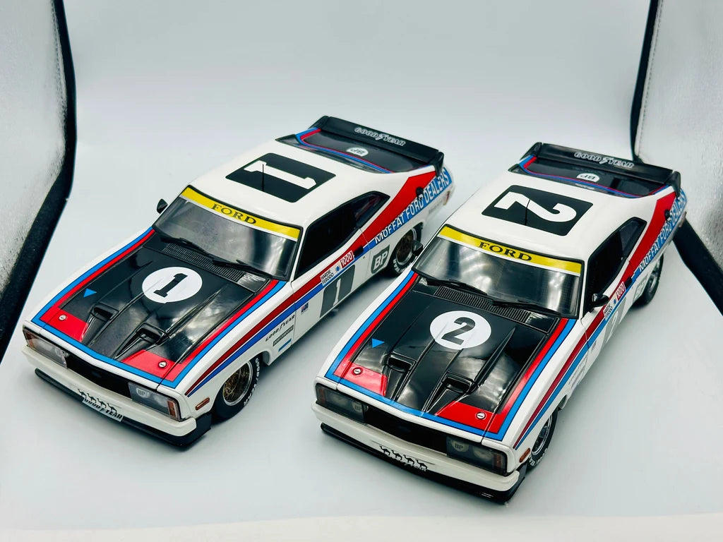 1977 BATHURST WINNER #1 & #2 FINISH - TWIN SET - FORD XC FALCON - WINNERS PLAQUE - 1:18 SCALE DIECAST MODELS - BIANTE