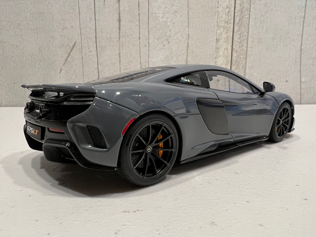 McLAREN 675LT (CHICANE GREY) 1:18 - AUTOART