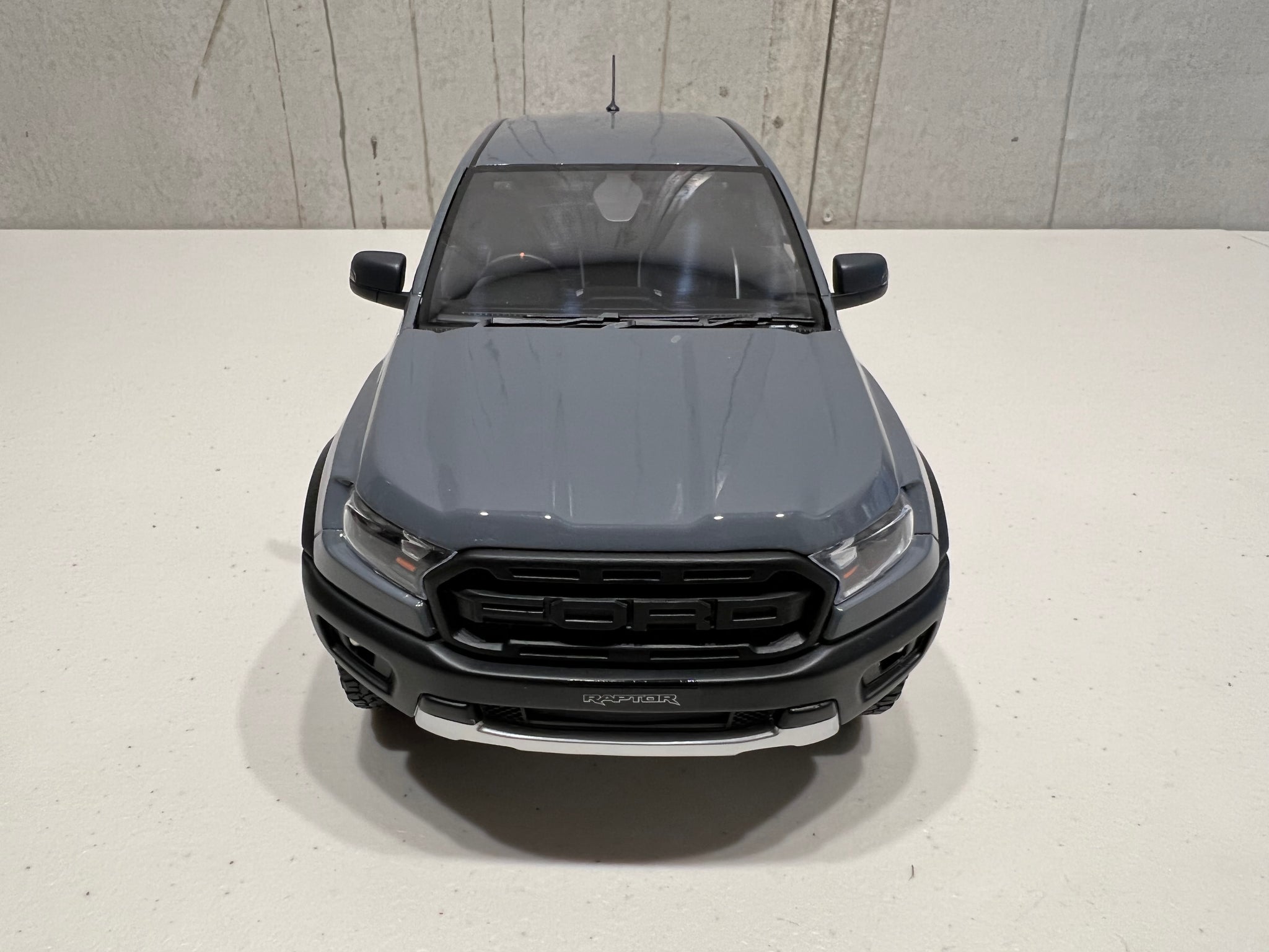Ford Ranger Raptor - Conquer Grey 1:18 Resin Model - Authentic Collect ...
