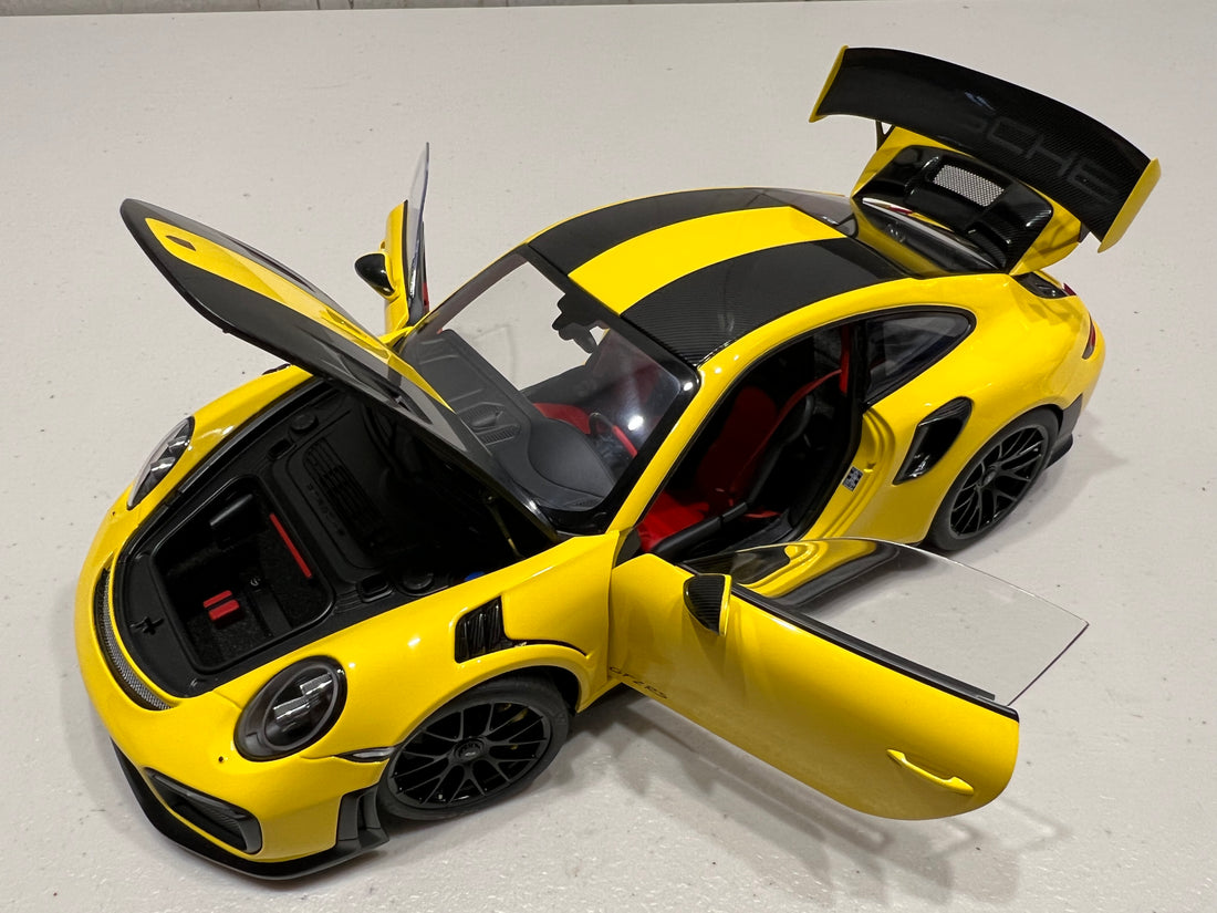 PORSCHE 911 (991.2) GT2 RS WEISSACH PACKAGE (RACING YELLOW)