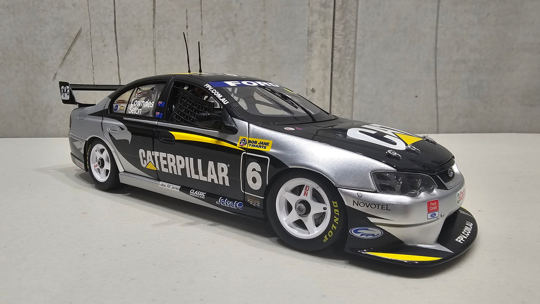 CRAIG LOWNDES - GLENN SETON'S YEAR 2003 FPR BA RACING FALCON - 1:18 DIECAST MODEL - CLASSIC CARLECTABLES