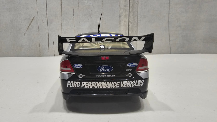 CRAIG LOWNDES - GLENN SETON'S YEAR 2003 FPR BA RACING FALCON - 1:18 DIECAST MODEL - CLASSIC CARLECTABLES