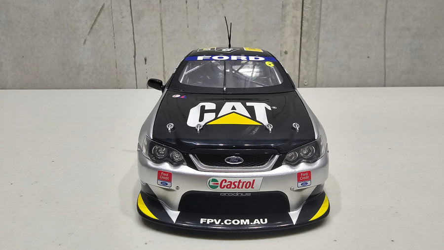 CRAIG LOWNDES - GLENN SETON'S YEAR 2003 FPR BA RACING FALCON - 1:18 DIECAST MODEL - CLASSIC CARLECTABLES