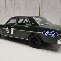 FRED GIBSON - BARRY SETON - 1968 BATHURST XT GT FORD FALCON #9D - 1:18 SCALE DIECAST MODEL - CLASSIC CARLECTABLES