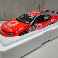 2007 BATHURST WINNER - CRAIG LOWNDES/JAMIE WHINCUP - 1:18 SCALE DIECAST MODEL - CLASSIC CARLECTABLES