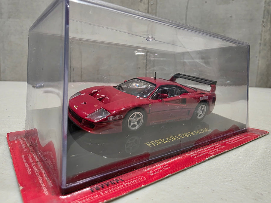 FERRARI F40 RACING - 1:43 SCALE DIECAST MODEL