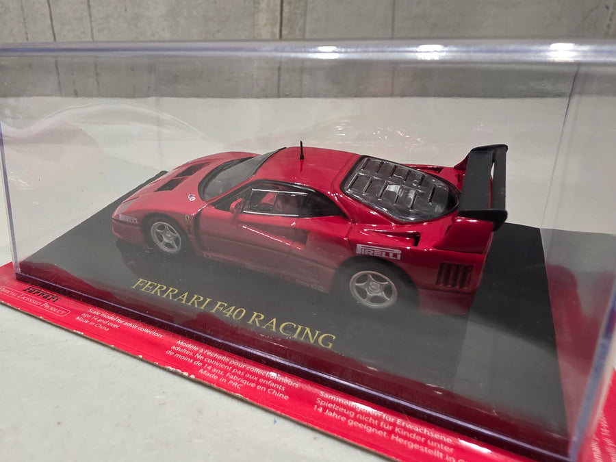 FERRARI F40 RACING - 1:43 SCALE DIECAST MODEL